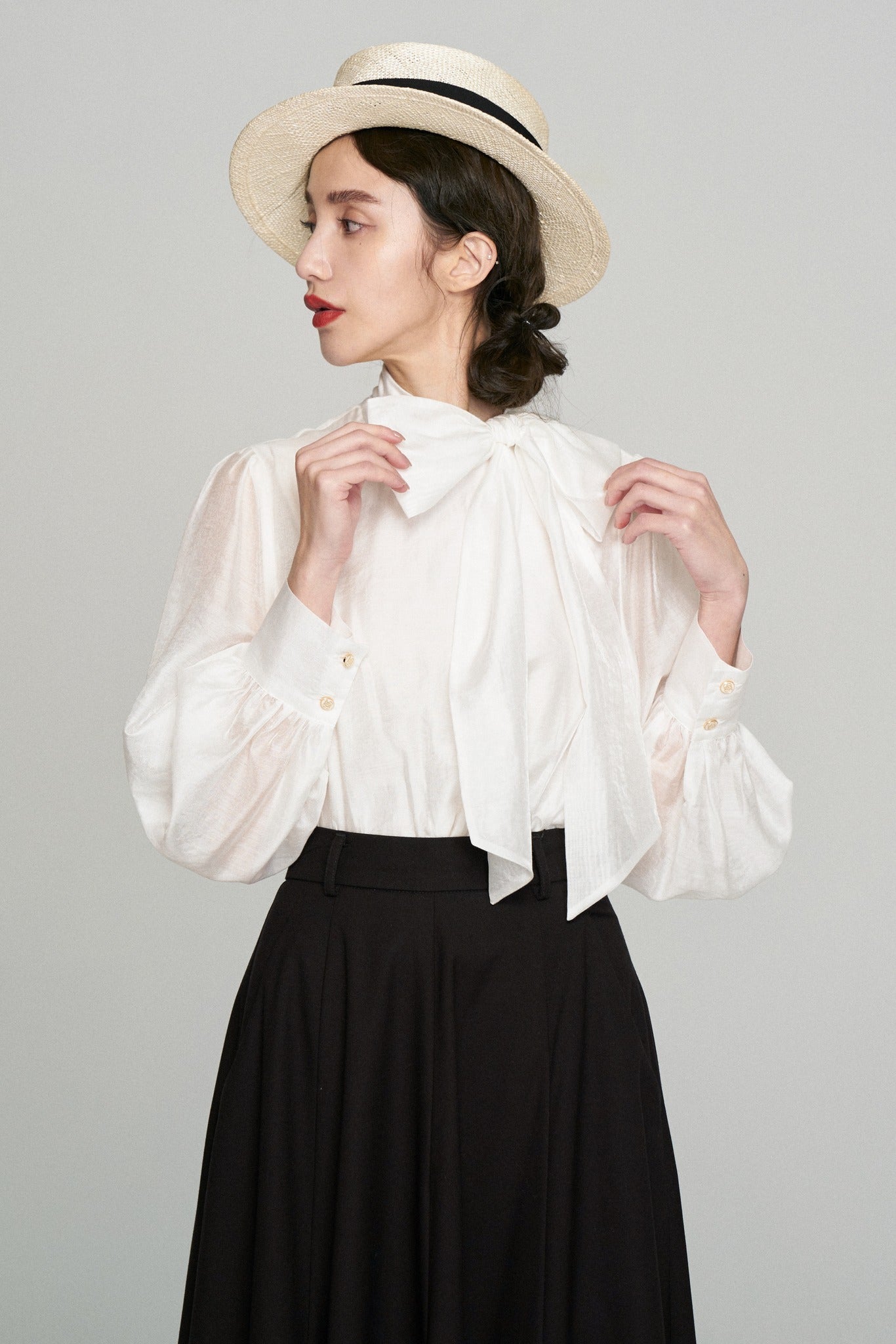 リボンブラウス-White