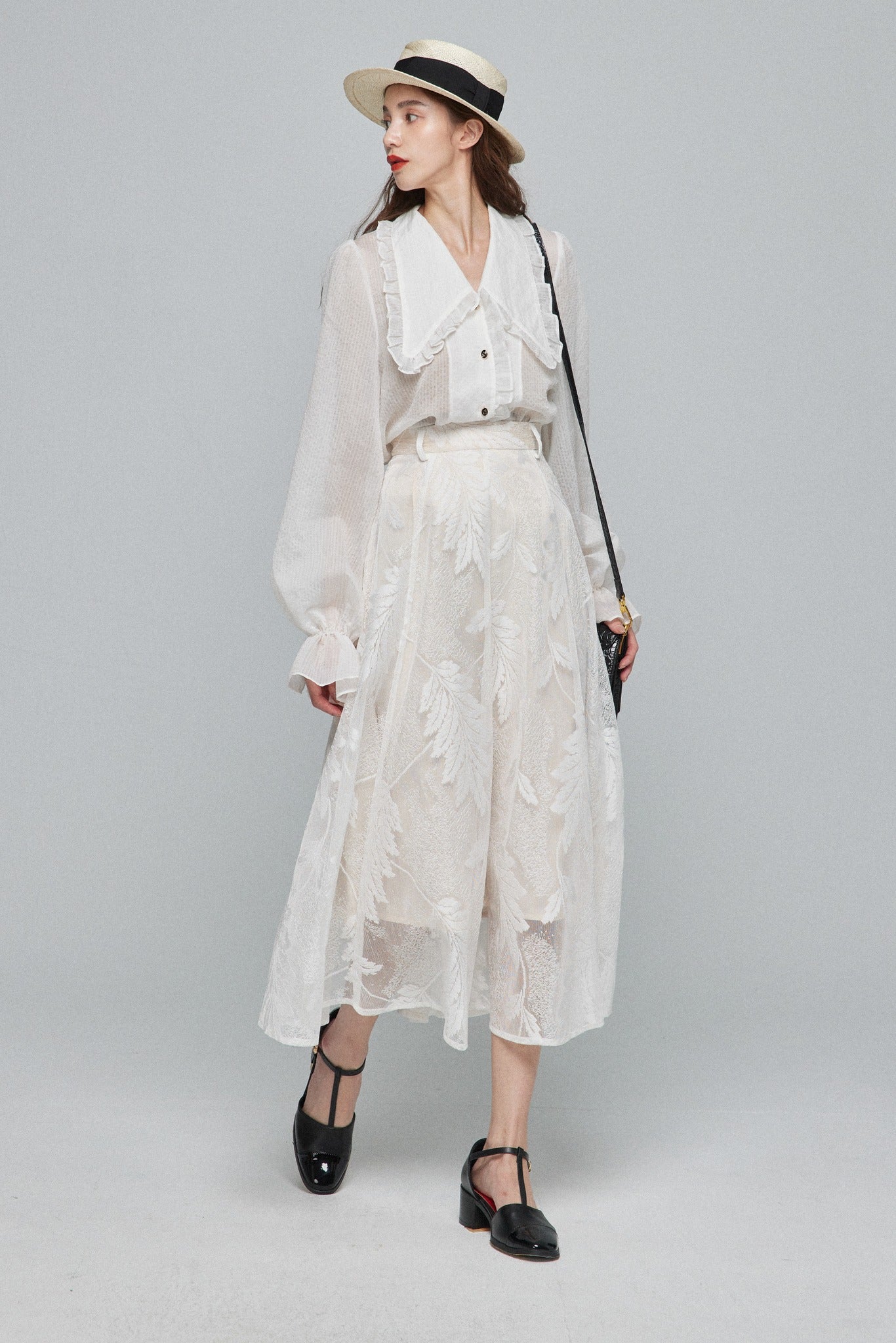 シースルーフリルブラウス-Off White