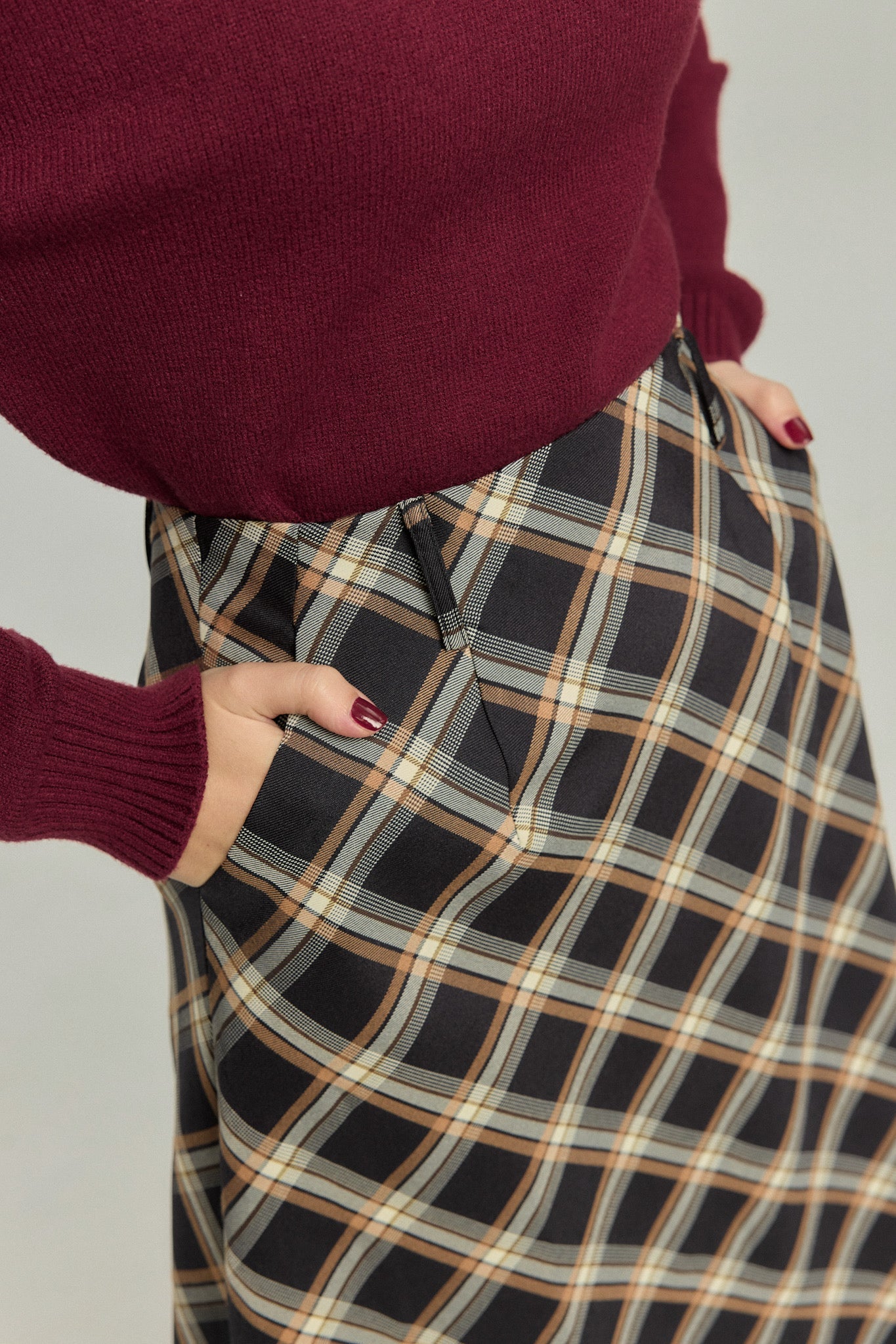 ハイウエストチェックAラインスカート-Navy