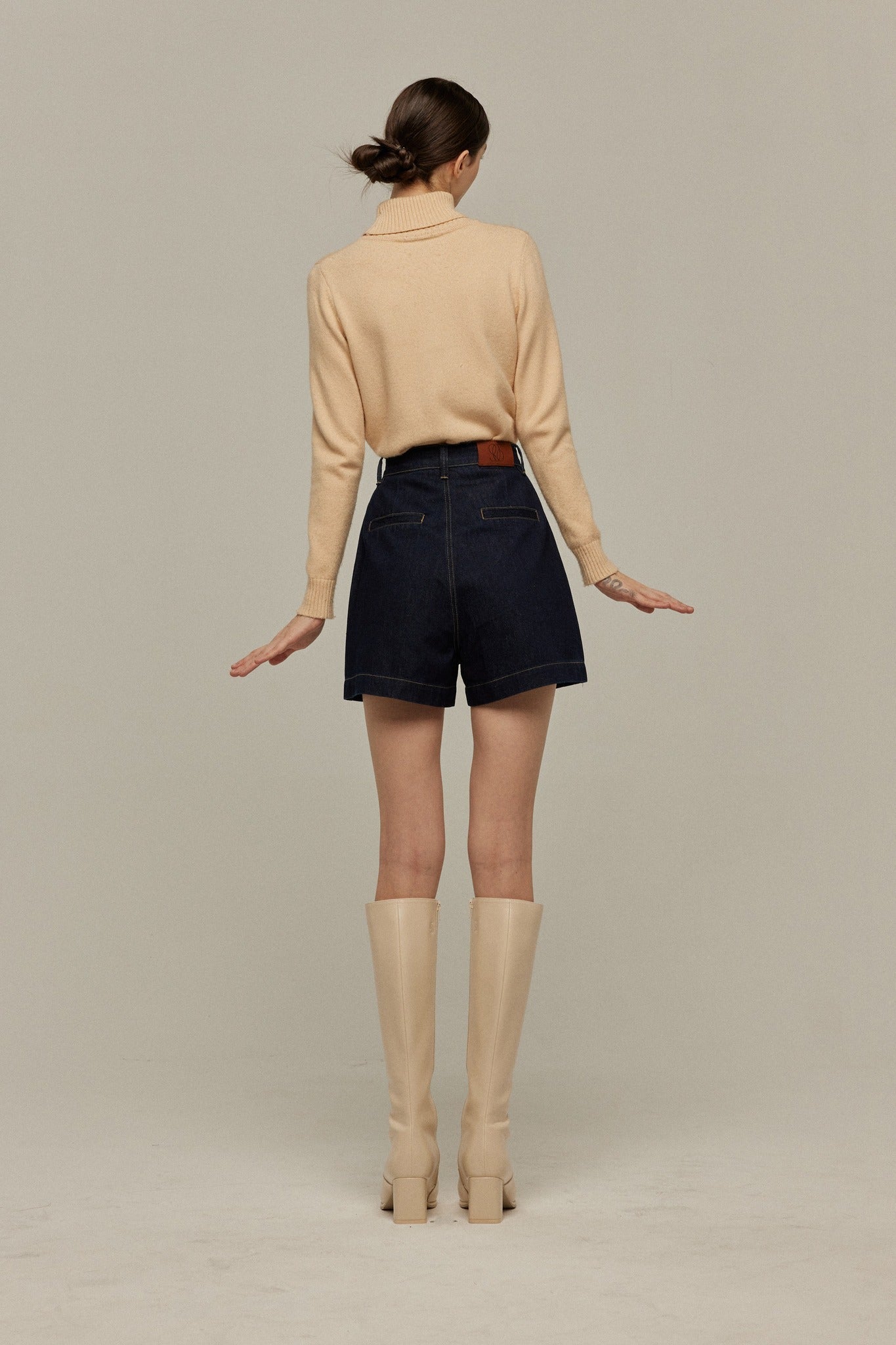 ハイウエストショートデニムパンツ-Navy