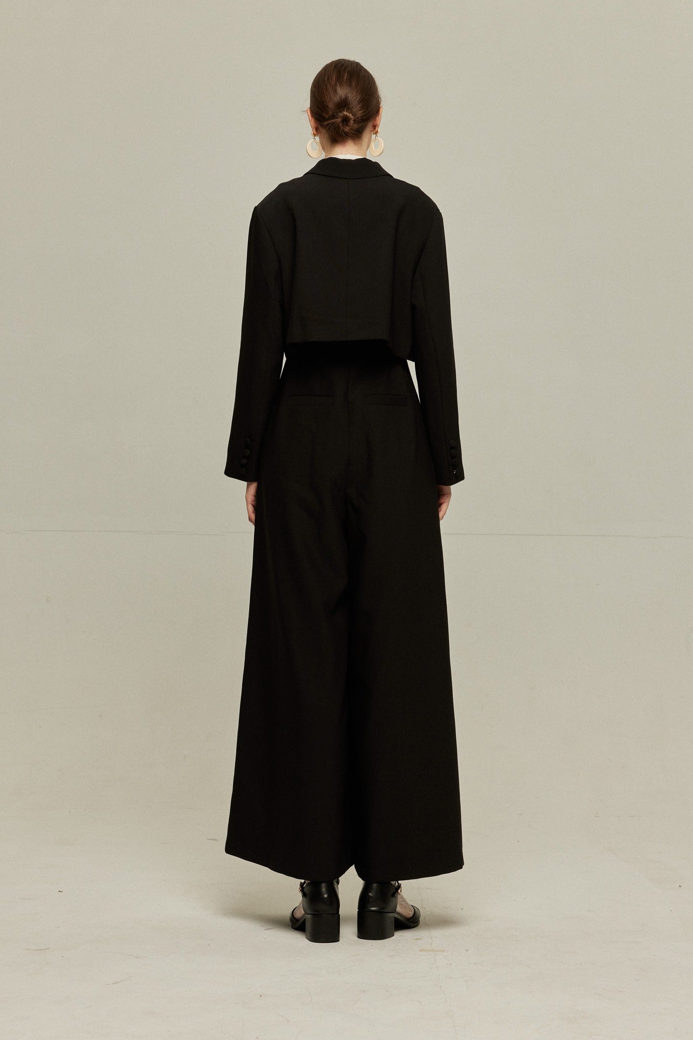 ハイウエストデザインバッククロスサロペット-Black