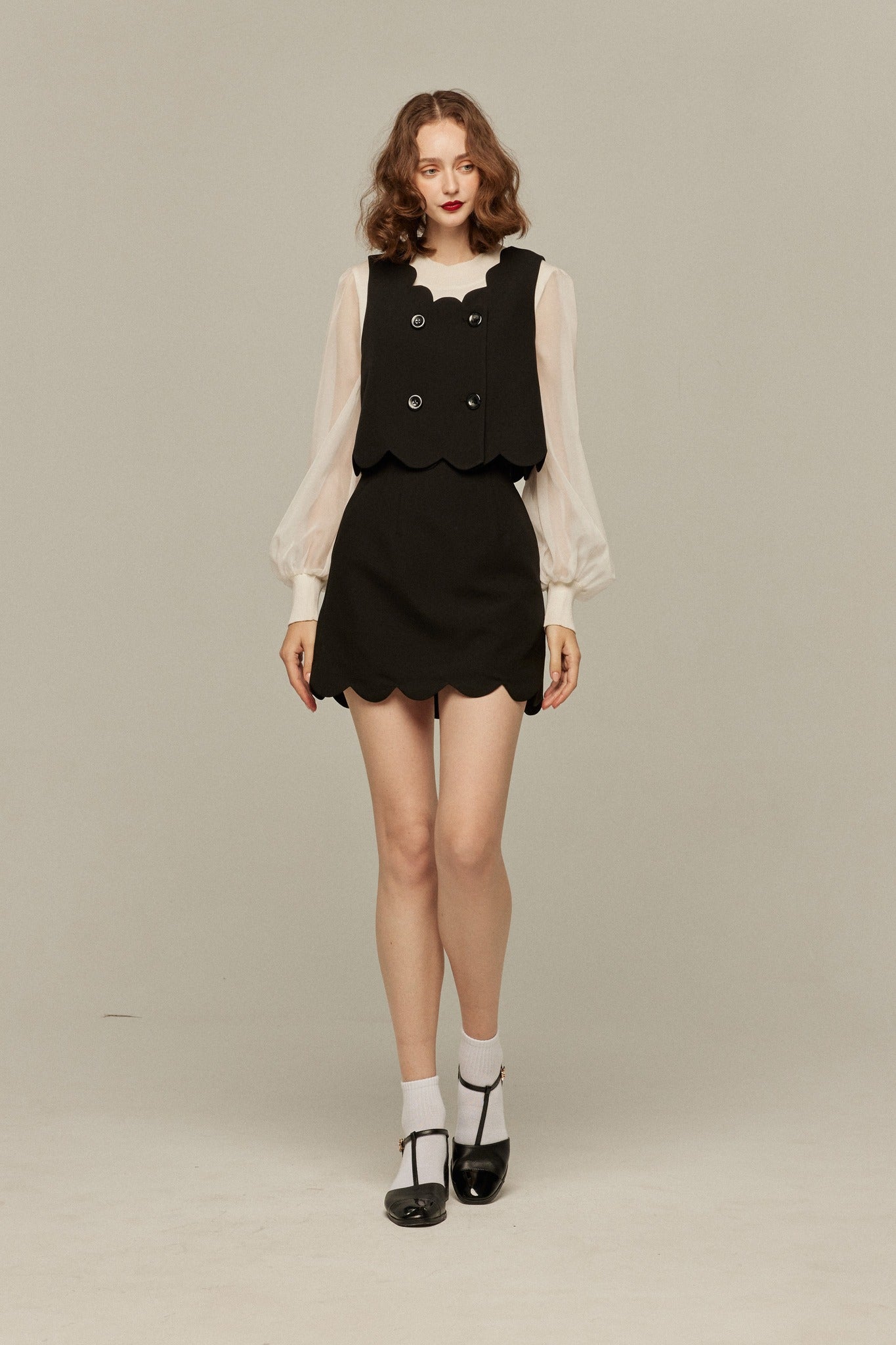 スカラップデザインショートスカート-Black