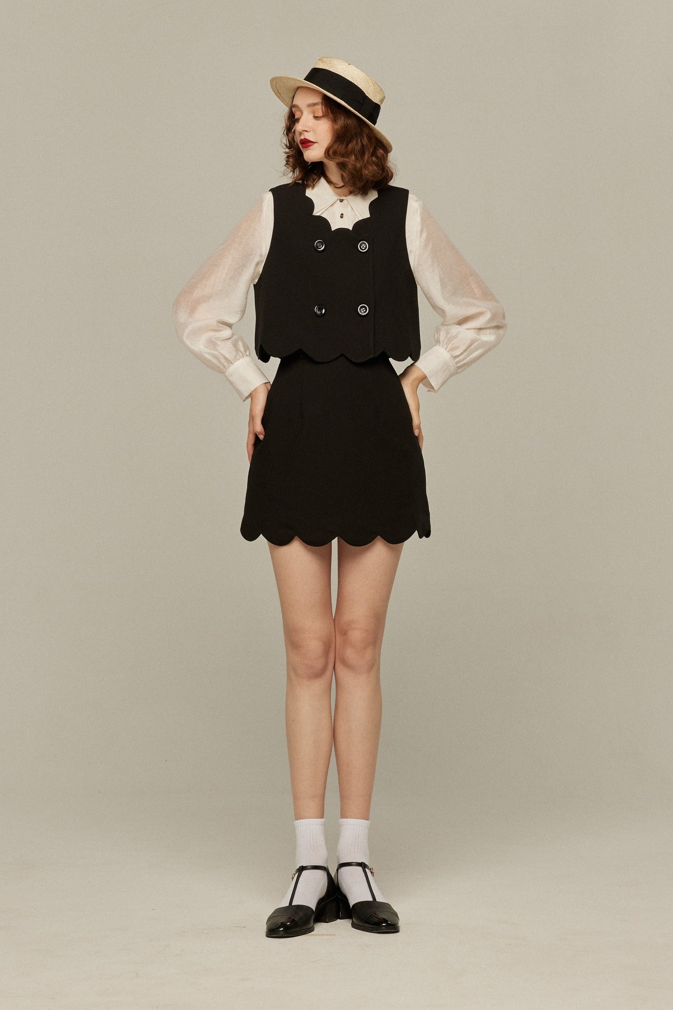 スカラップデザインショートスカート-Black