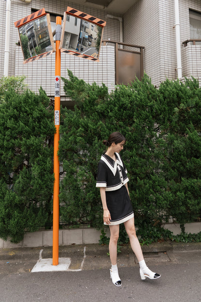 ビッグカラーシンメトリーステッチトップス-Black