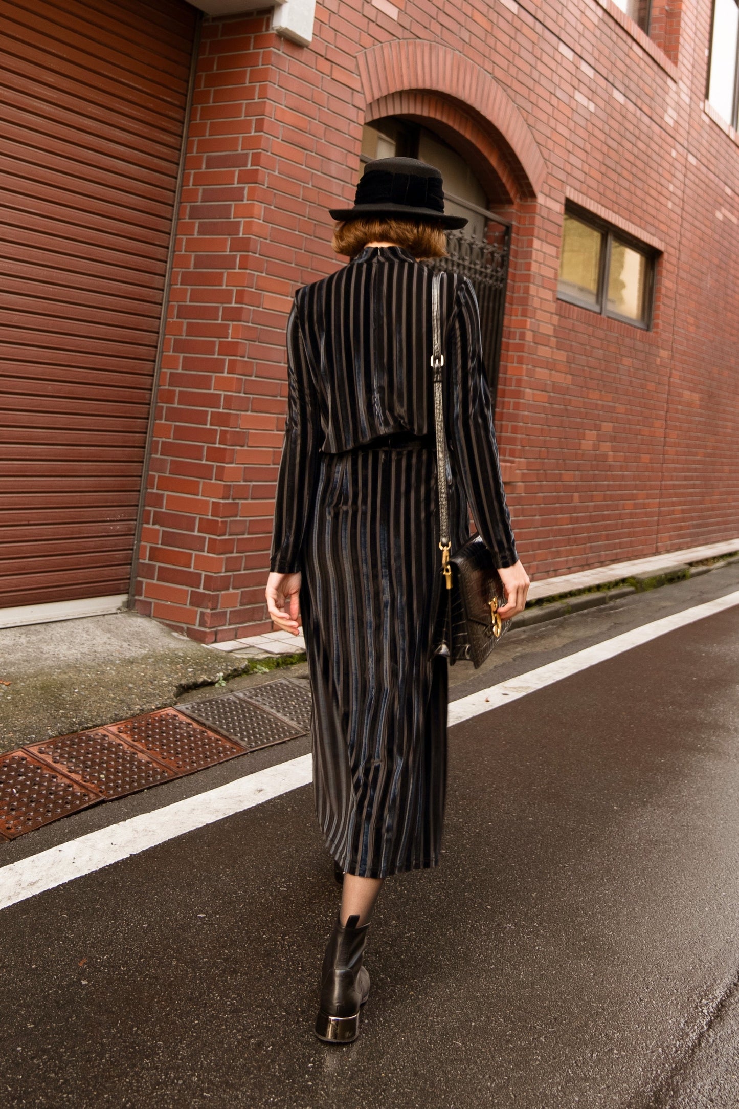 ベルベットストライプトップ-Black