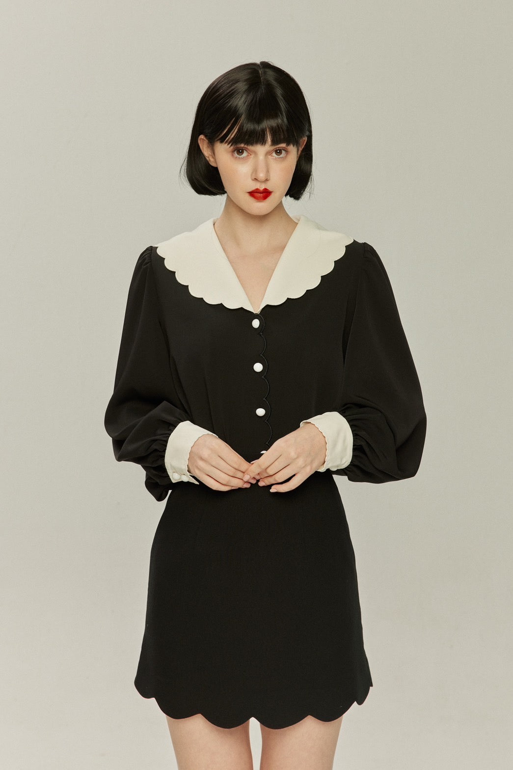 スカラップデザインビッグカラーブラウス-Black