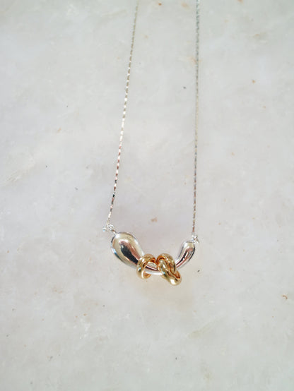 Flow coil ネックレス