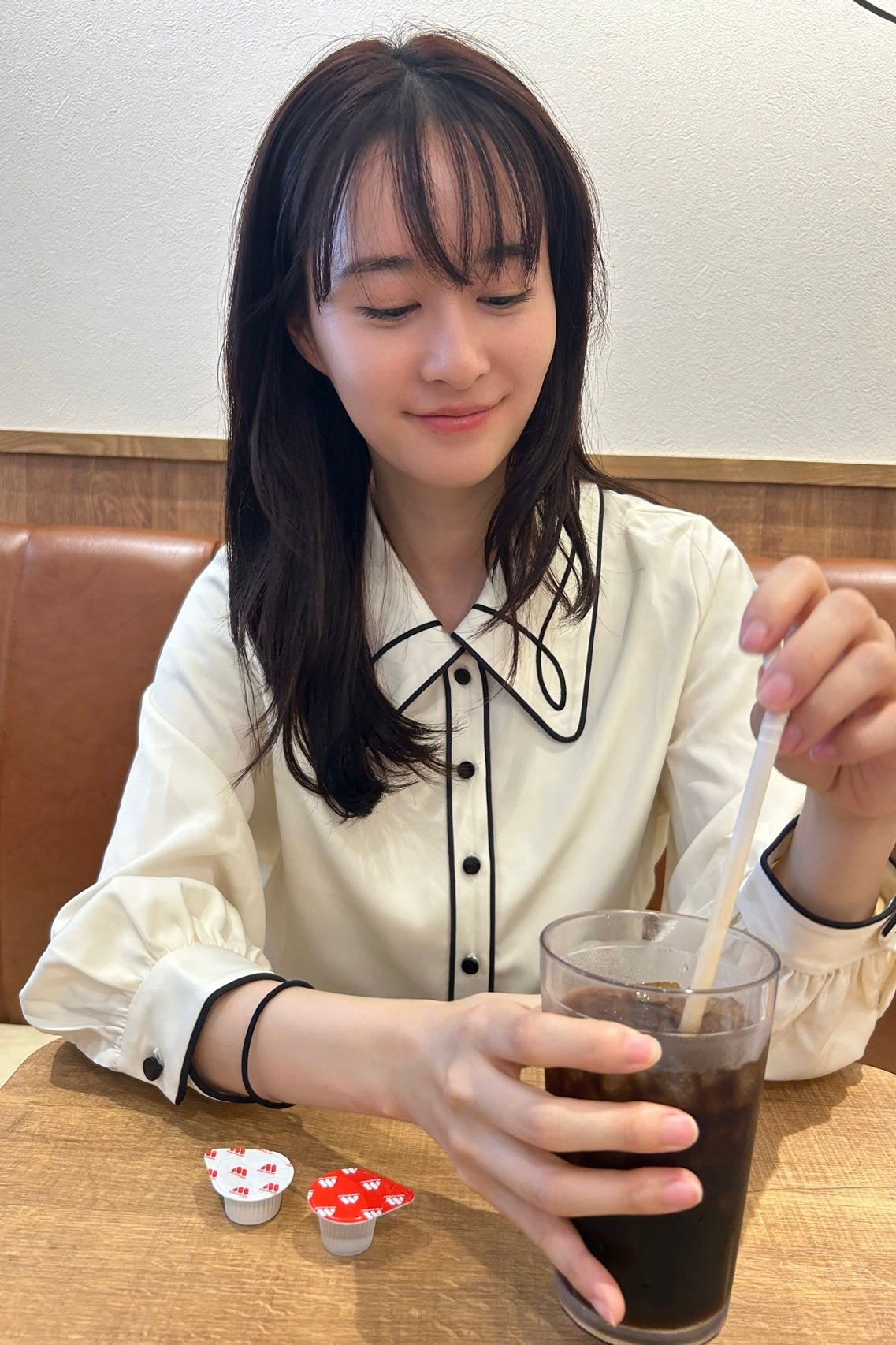 パイピングデザインブラウス-Ivory