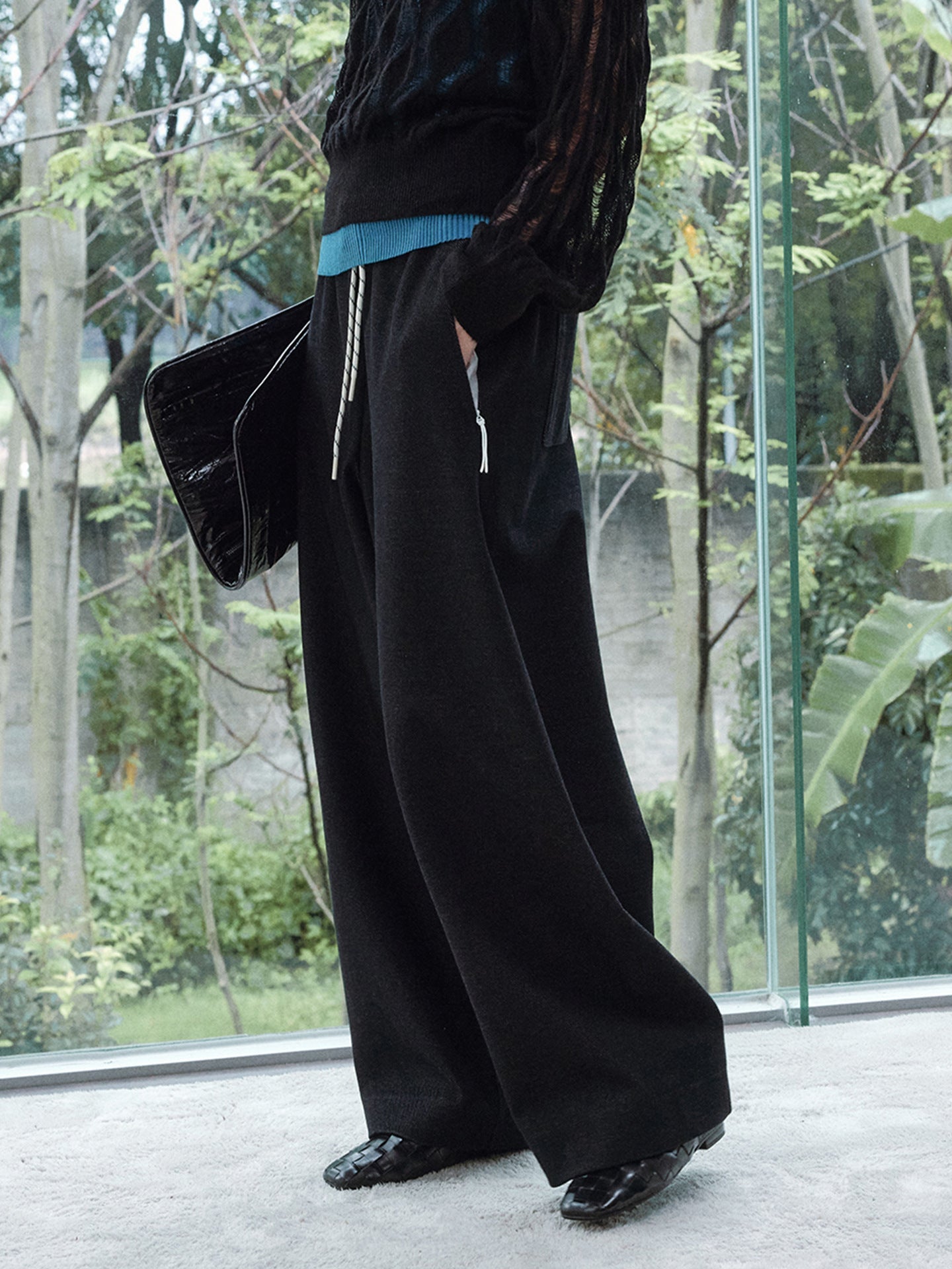 カーブシルエット スウェットパンツ