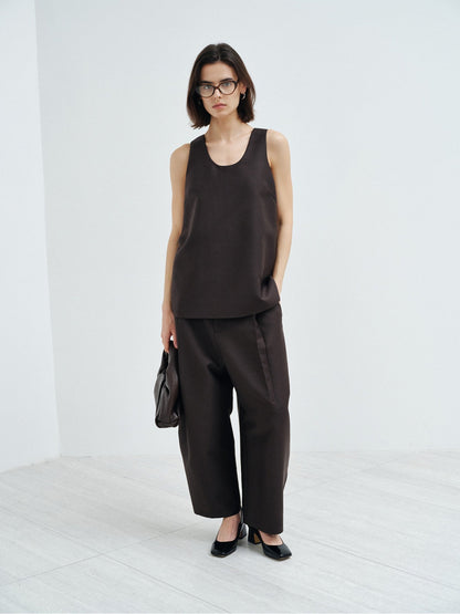 ラウンドネックノースリーブブラウス