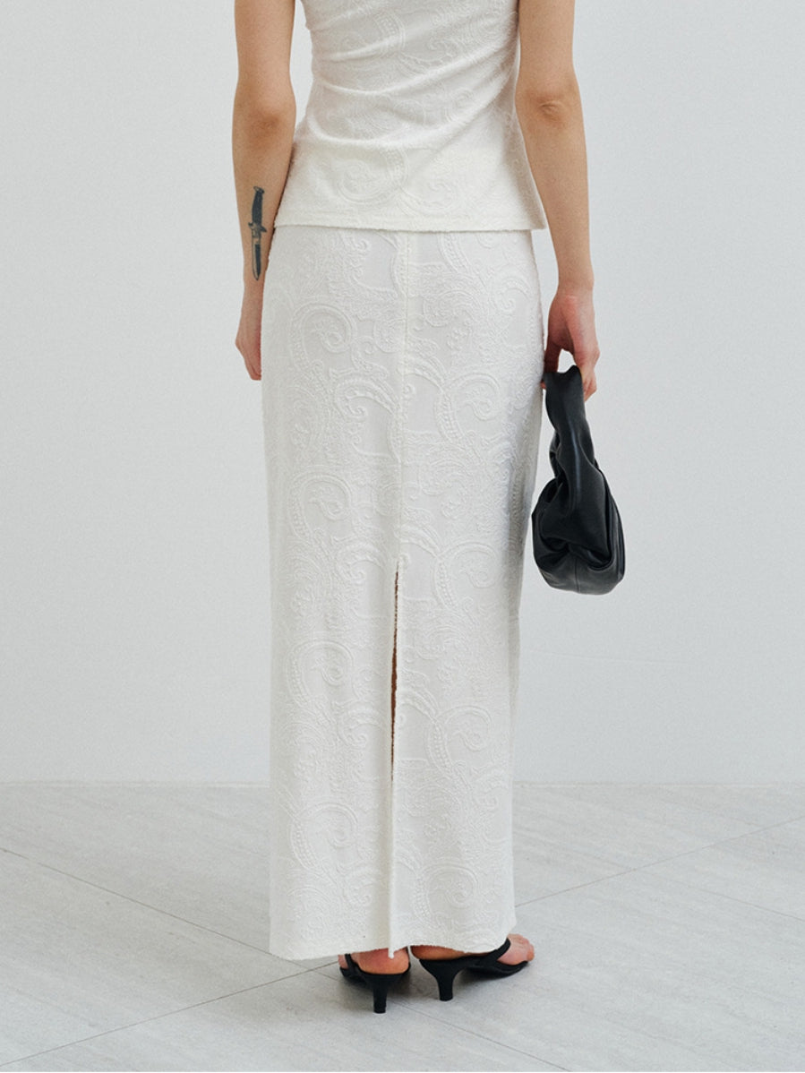 ペイズリージャガードロングスカート