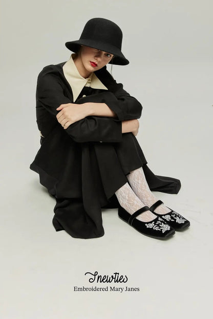 TNEWTIESオリジナル刺繍パンプス-Black